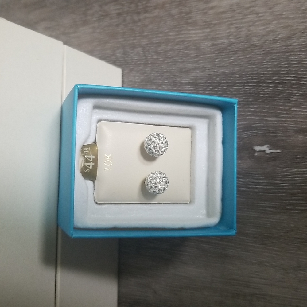 10k Gold Stud Earrings
